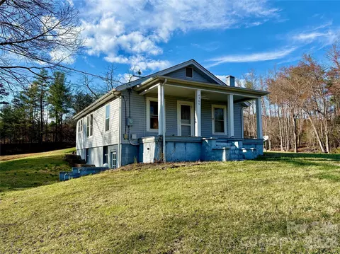 4366 Lynn Martin Ln, Lenoir, NC 28645