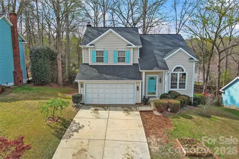 12611 Diamond Dr, Pineville, NC 28134