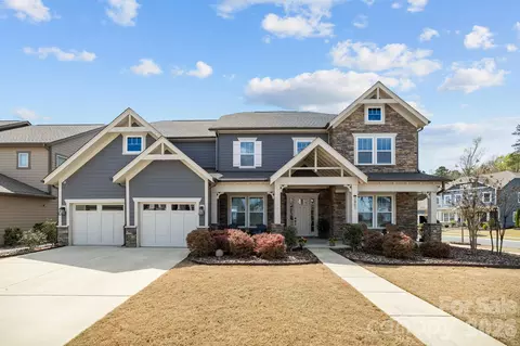 2451 Paddlers Cove Dr, Clover, SC 29710