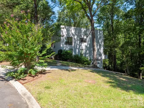 3423 Tinkerbell Ln, Charlotte, NC 28210