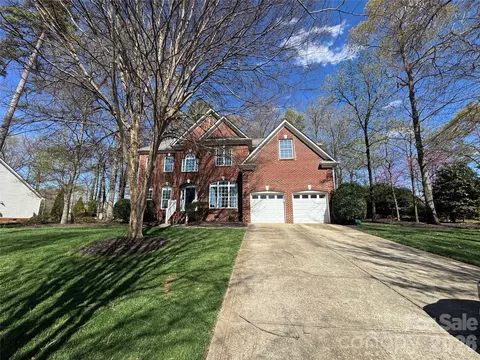 6301 Crown Hill Dr, Mint Hill, NC 28227
