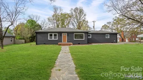 841 Murphy St, Kannapolis, NC 28081