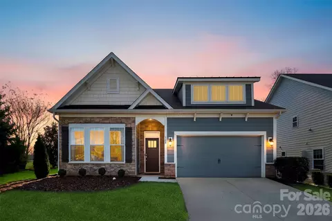105 W Northstone Rd, Mooresville, NC 28115