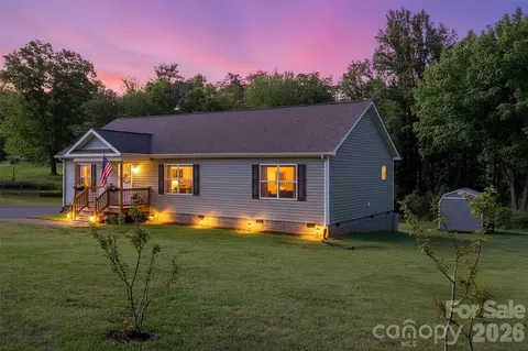 6591 George Hildebran School Rd, Hickory, NC 28602