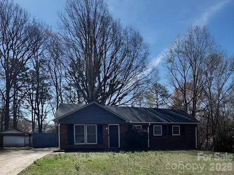 5313 Larewood Dr, Charlotte, NC 28215