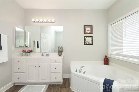 Bath - 1026 Peridot Dr, Fort Mill, SC 29708 photo 2 of 6