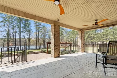 Exterior - 962 Miller Rd, Jefferson, SC 29718 photo 5 of 6