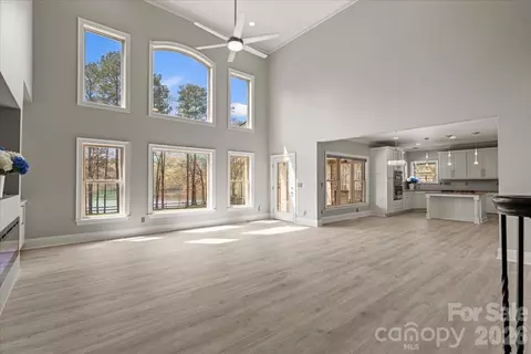Living - 962 Miller Rd, Jefferson, SC 29718 photo 4 of 7