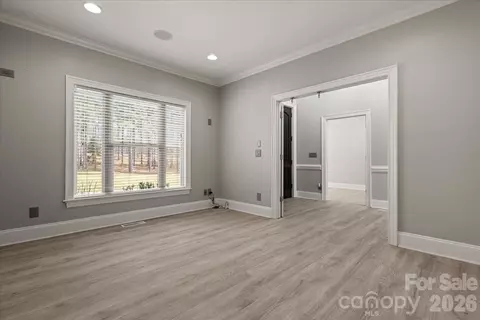 Living - 962 Miller Rd, Jefferson, SC 29718 photo 5 of 7