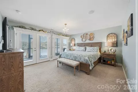 Bedroom - 152 Bridge Pointe Ln, Hickory, NC 28601 photo 2 of 2