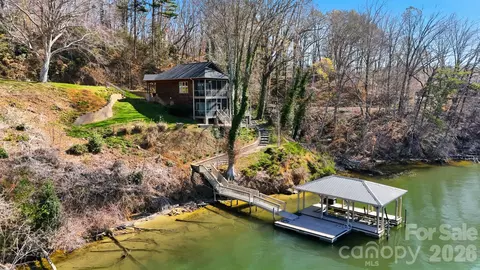 View/Area - 152 Bridge Pointe Ln, Hickory, NC 28601 photo 1 of 13