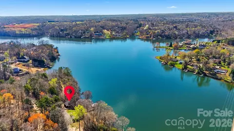 View/Area - 152 Bridge Pointe Ln, Hickory, NC 28601 photo 9 of 13