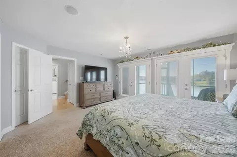 Bedroom - 152 Bridge Pointe Ln, Hickory, NC 28601 photo 1 of 2