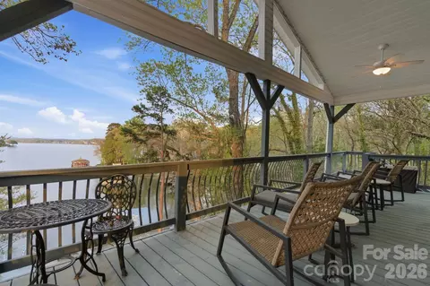 547 Lake Shore Dr, Norwood, NC 28128