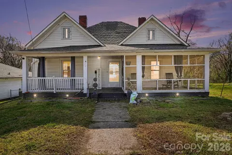 Exterior - 703 5th St, Spencer, NC 28159 photo 2 of 5