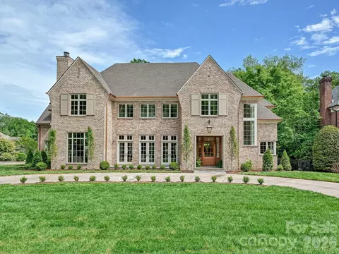 3701 Pelham Ln, Charlotte, NC 28211