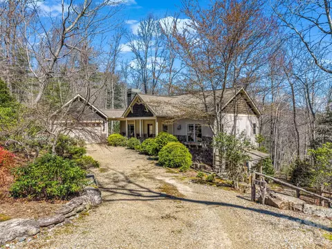 345 Juniper Ln, Brevard, NC 28712