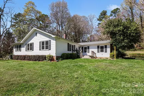 602 Mcadenville Rd, Belmont, NC 28012