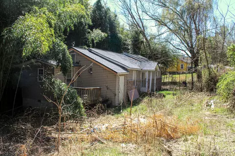 1293 Lake Logan Rd, Canton, NC 28716