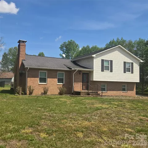 109 Bonnie Ln, Statesville, NC 28625