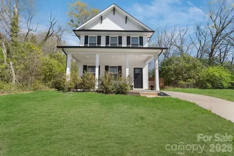 318 N Avon St, Gastonia, NC 28054