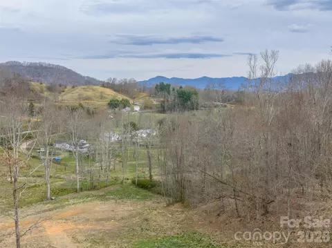 1433 Crabtree Mountain Rd, Clyde, NC 28721 photo 5