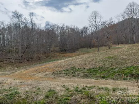 1433 Crabtree Mountain Rd, Clyde, NC 28721 photo 9