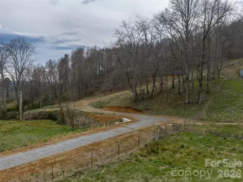 1433 Crabtree Mountain Rd, Clyde, NC 28721 photo 4