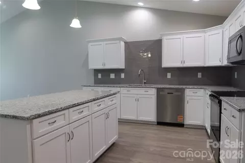 Kitchen - 302 E Boyd Unit C St UNIT C, Maiden, NC 28650 photo 1 of 1
