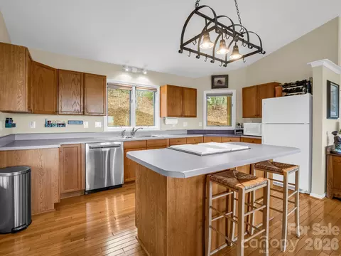 Kitchen - 197 Thomas A Edison Rd, Lake Lure, NC 28746 photo 1 of 5