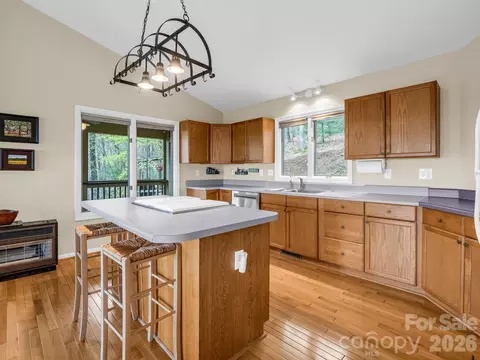 Kitchen - 197 Thomas A Edison Rd, Lake Lure, NC 28746 photo 3 of 5