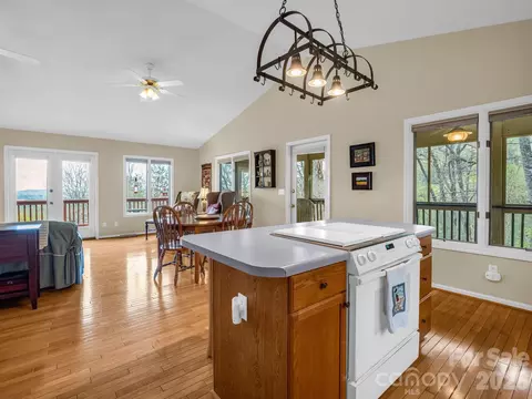 Kitchen - 197 Thomas A Edison Rd, Lake Lure, NC 28746 photo 5 of 5