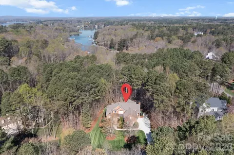 188 Freshwater Ln, Mooresville, NC 28117