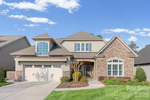 1045 Chippenham Ave, Lancaster, SC 29720