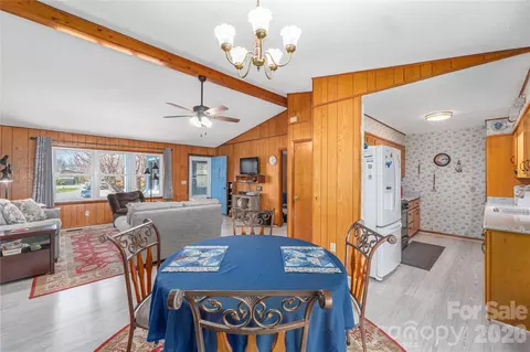 Dining - 40 Warner Rd, Canton, NC 28716 photo 2 of 2