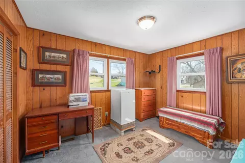 Bedroom - 40 Warner Rd, Canton, NC 28716 photo 2 of 4