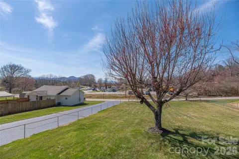 Other - 40 Warner Rd, Canton, NC 28716 photo 2 of 10