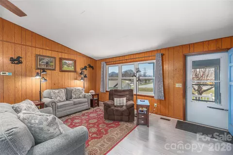 Living - 40 Warner Rd, Canton, NC 28716 photo 1 of 2