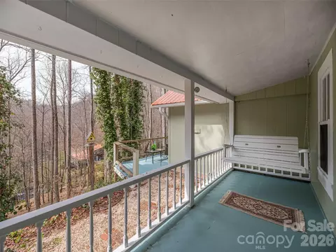 Exterior - 897 Dark Ridge Rd, Sylva, NC 28779 photo 4 of 15