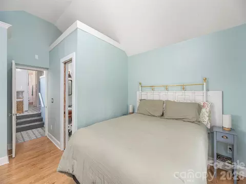 Bedroom - 897 Dark Ridge Rd, Sylva, NC 28779 photo 2 of 3