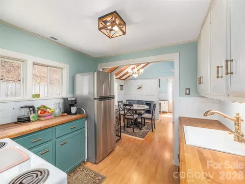 Kitchen - 897 Dark Ridge Rd, Sylva, NC 28779 photo 3 of 3