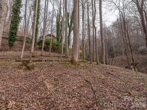 Exterior - 897 Dark Ridge Rd, Sylva, NC 28779 photo 13 of 15