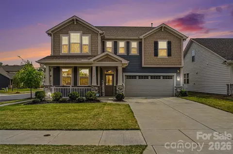 1352 Tollcross Rd, Indian Trail, NC 28079