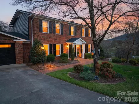 885 Beverly Ne Cir NE, Lenoir, NC 28645