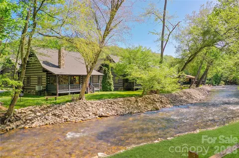 24 Rachels Cir, Maggie Valley, NC 28751