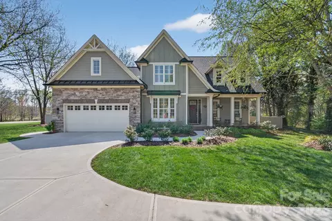 107 Clover Bank Rd, Mooresville, NC 28115