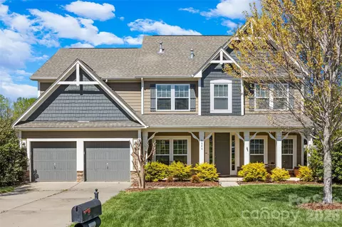 9006 Woodview Ct, Fort Mill, SC 29707