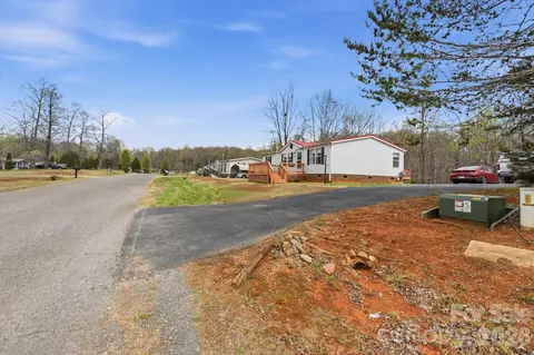 2862 Eagle Point Dr, Trinity, NC 27370 photo 30