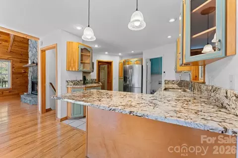 Kitchen - 44 Ellistone Ct, Sylva, NC 28779 photo 3 of 4