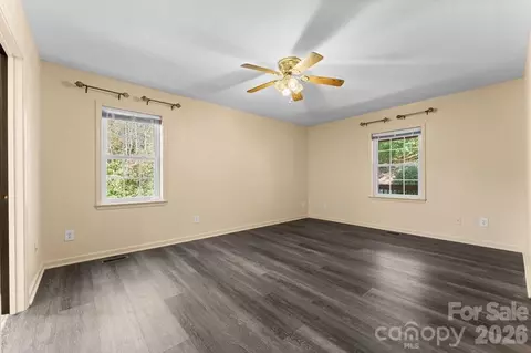 Bedroom - 44 Ellistone Ct, Sylva, NC 28779 photo 1 of 7